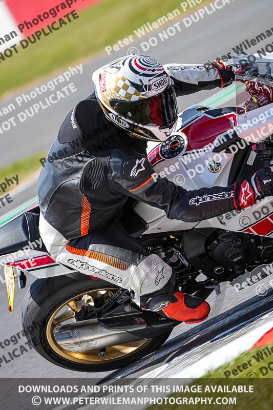 donington no limits trackday;donington park photographs;donington trackday photographs;no limits trackdays;peter wileman photography;trackday digital images;trackday photos